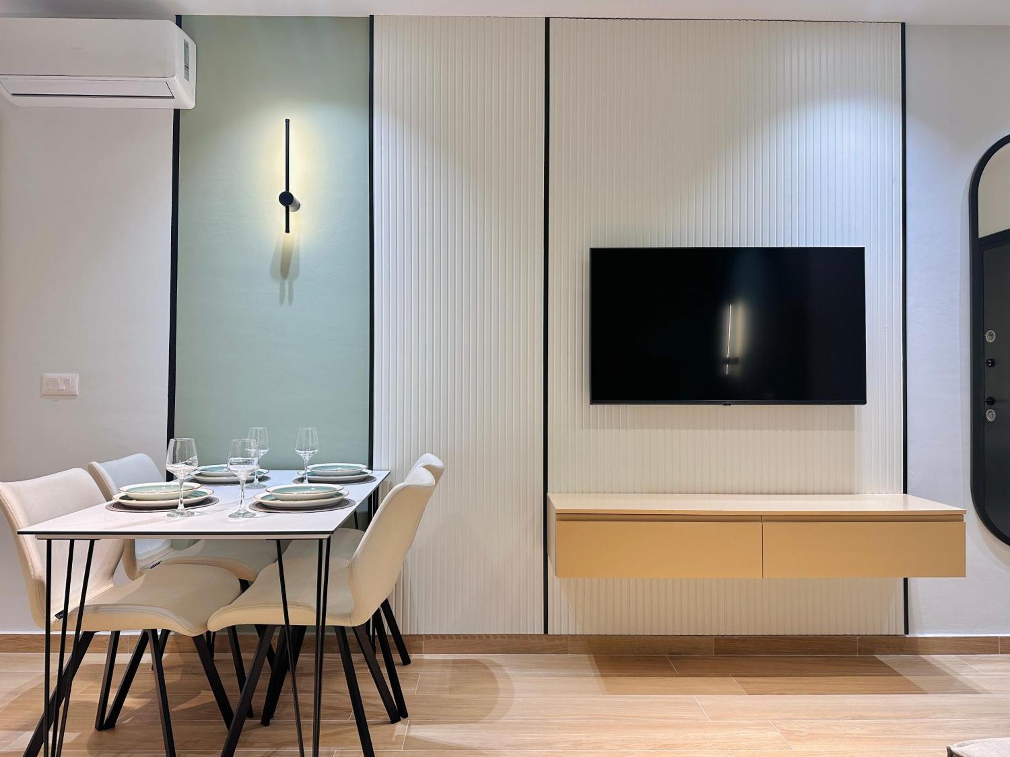 Luxurious Cozy Seaview * Durres